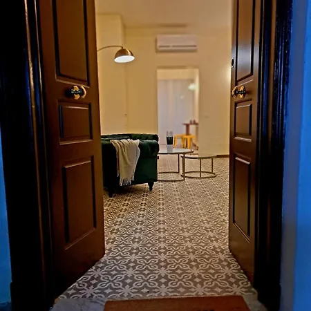 ゲストハウス Antichi Orefici ナポリ